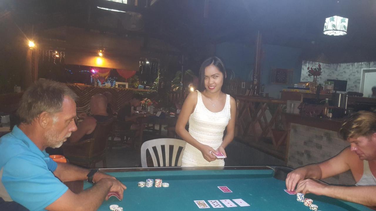 The Shark'S Tail Dive Center Hotel Daanbantayan Eksteriør billede