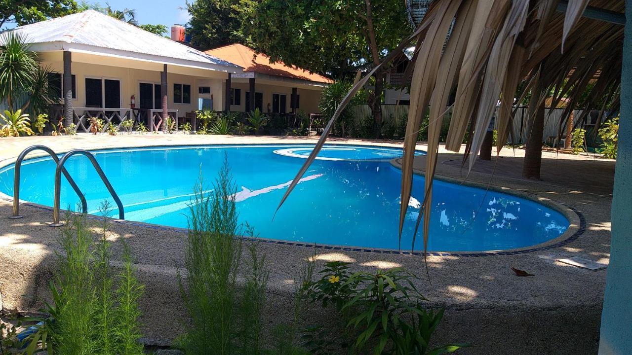 The Shark'S Tail Dive Center Hotel Daanbantayan Eksteriør billede
