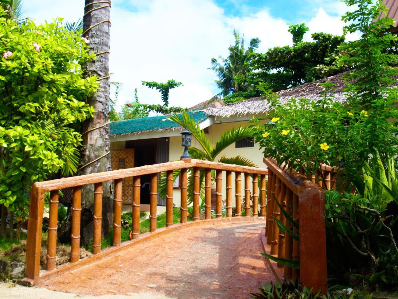 The Shark'S Tail Dive Center Hotel Daanbantayan Eksteriør billede